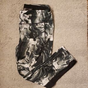 AVIA Workout Crop Leggings